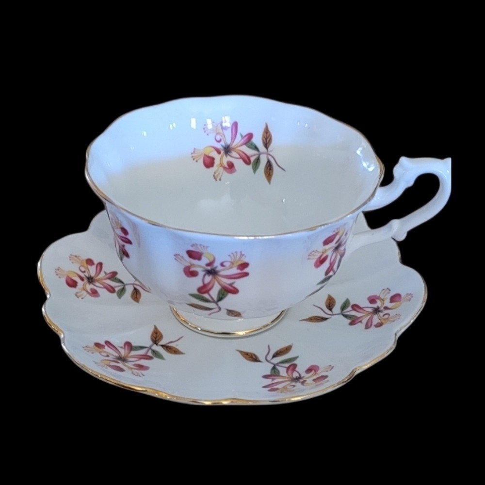 Shelley England Dainty Honeysuckle Fine Bone China Teacup and Saucer Set Vintage